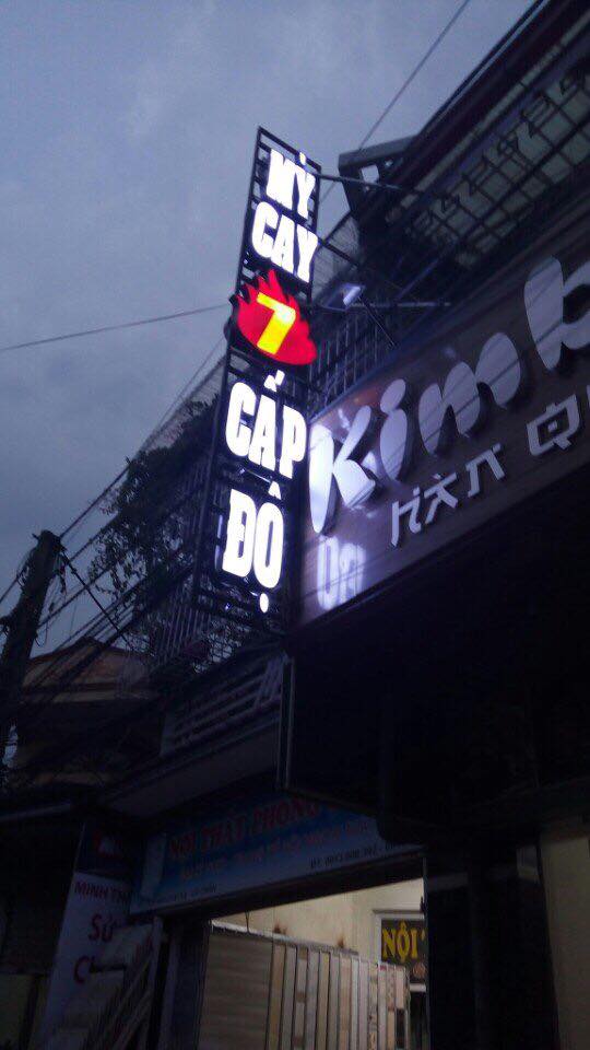 bien quang cao led 14